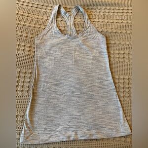 Lululemon tank top, size 6